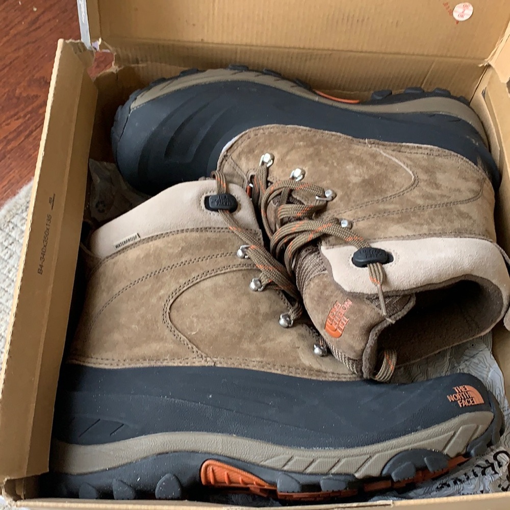 Northface Men’s hiking books Size 12.5